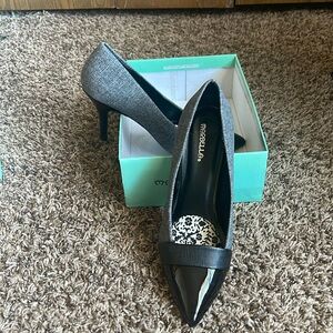 Black paten leather toe and gray fabric